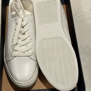 Kenneth Cole White Casual Sneakers